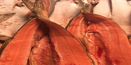 俄犹太自治州对华出口2023年首批咸大马哈鱼