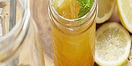 越南和平省姜黄淀粉和蜂蜜柠檬茶产品首次出口到英国